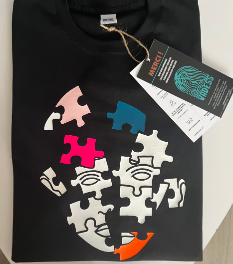 T-shirt – Visage Puzzle Coloré